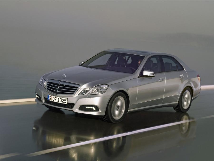  Mercedes-Benz E-Class 2009 года  (фото 67 из 74)